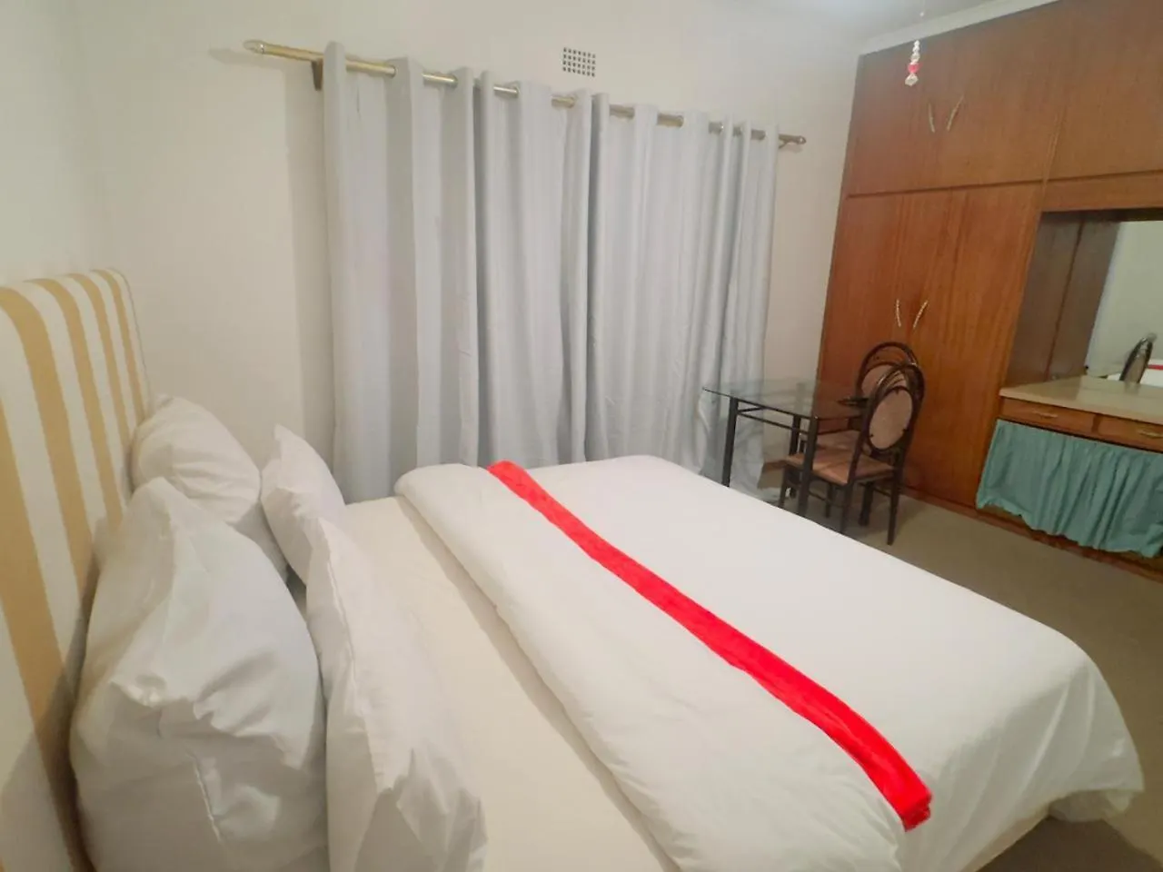 Leisure Lodges Selfcatering Accommodation Parow ケープタウン